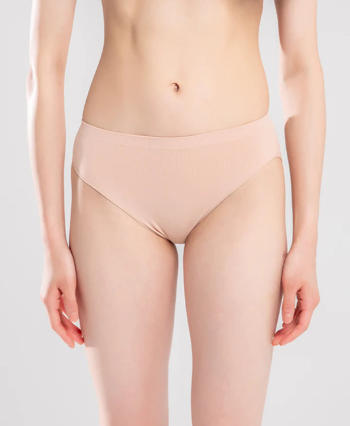 Seamless High Cut Panties Nude