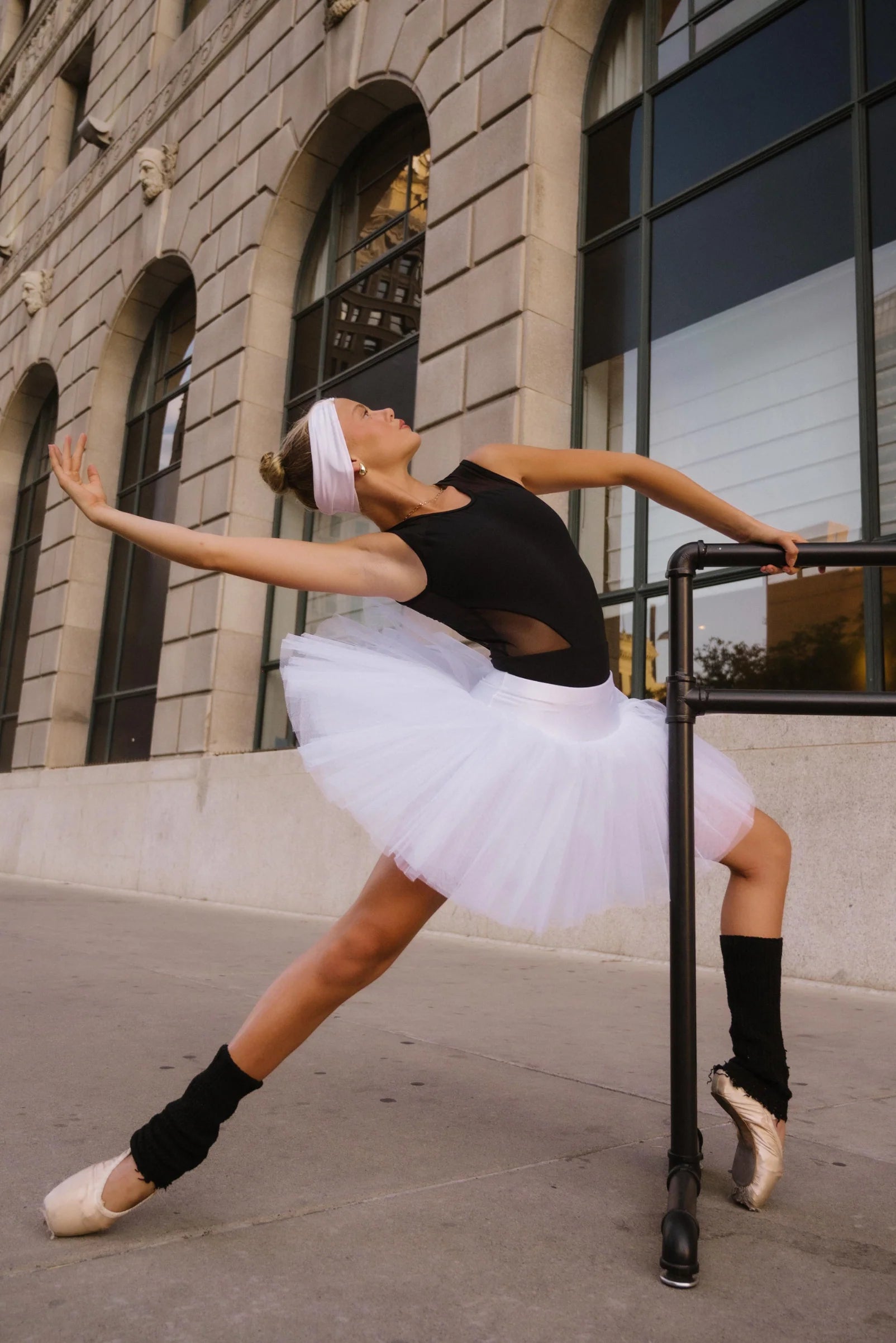 Breakfast at Tifanny Leo Black