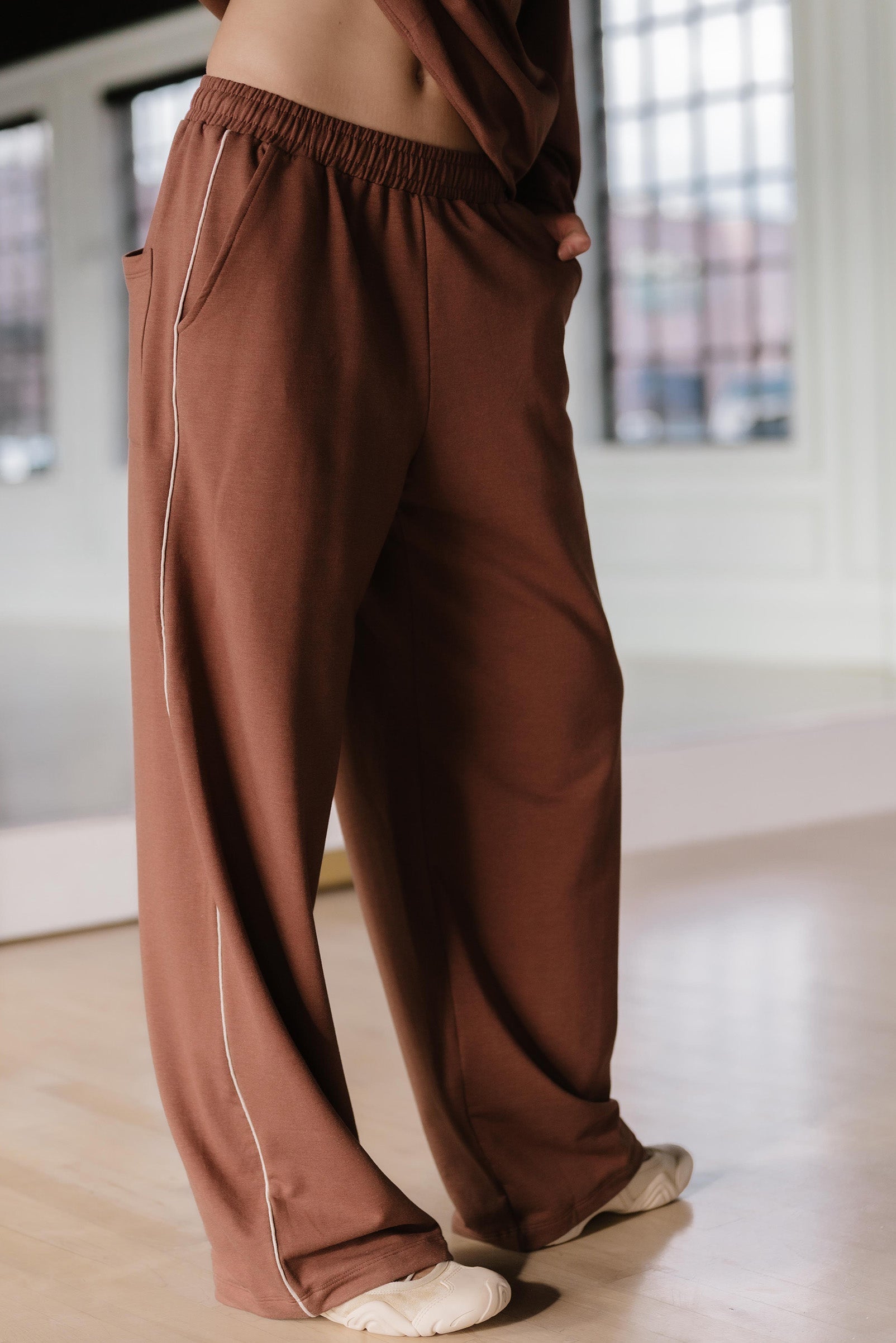 Luxe Sweatpant - Cafe