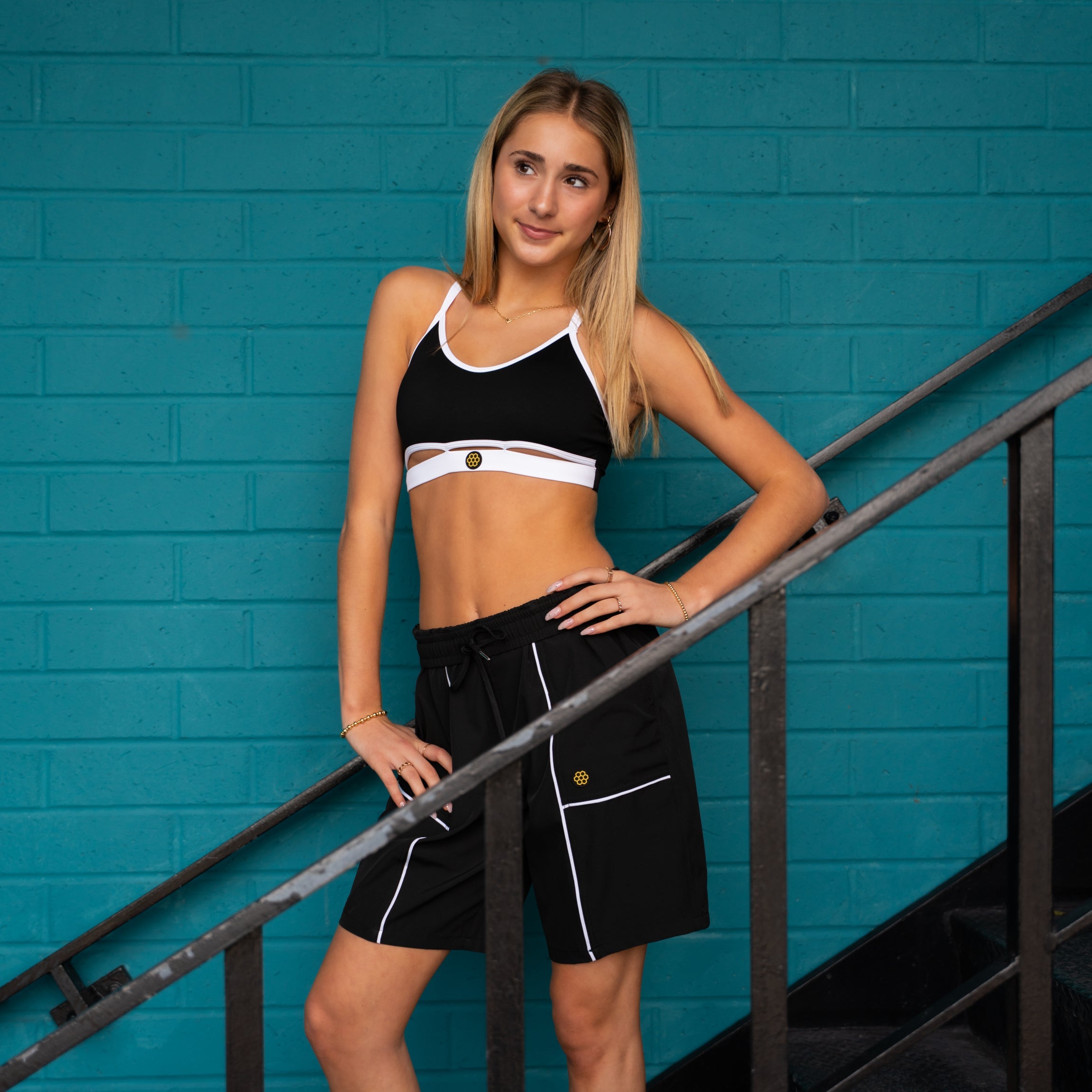Pacific Short Black/White